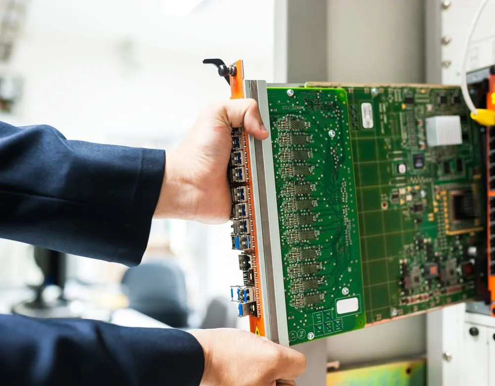 A Braintek technician responding to a critical server and network emergency