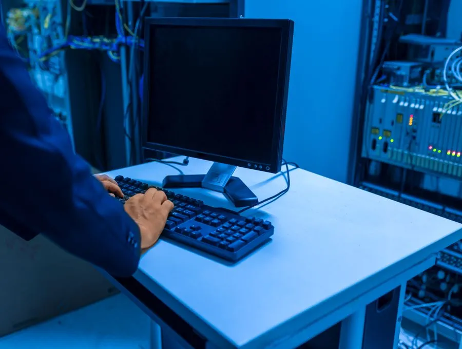 A Braintek technician who already knows your network arriving to help onsite